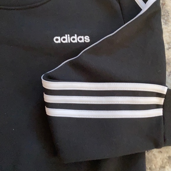 BNWT adidas pullover sweatshirt - Picture 2 of 9